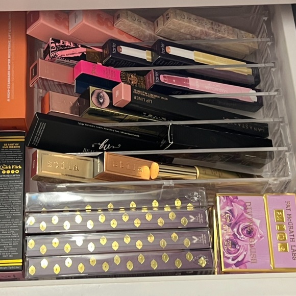 HIGH-END Mystery Box ($100.00) - Picture 16 of 16